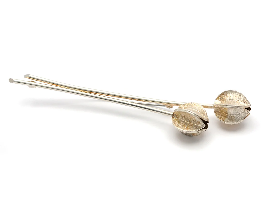 KALEVALA, brosch, sterlingsilver, snöblomman, design Marja Suna, Finland, längd 9,5 cm vikt 12 g. — Smycken/Brosch — Kaplans