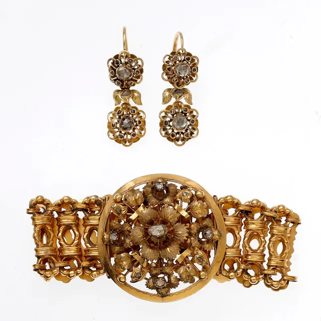 Elizabethan gold and diamonds set, mid 19th Century.