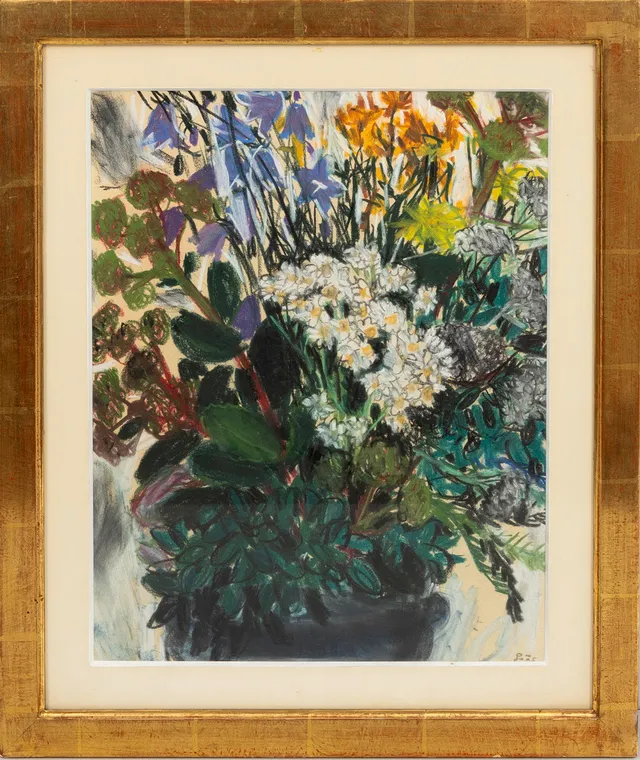 EVY LÅÅS. Blomsterstilleben, pastell på papper, signerad.
