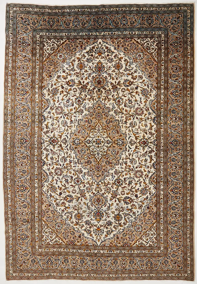 ORIENTMATTA, Keshan, ca 354x244 cm.