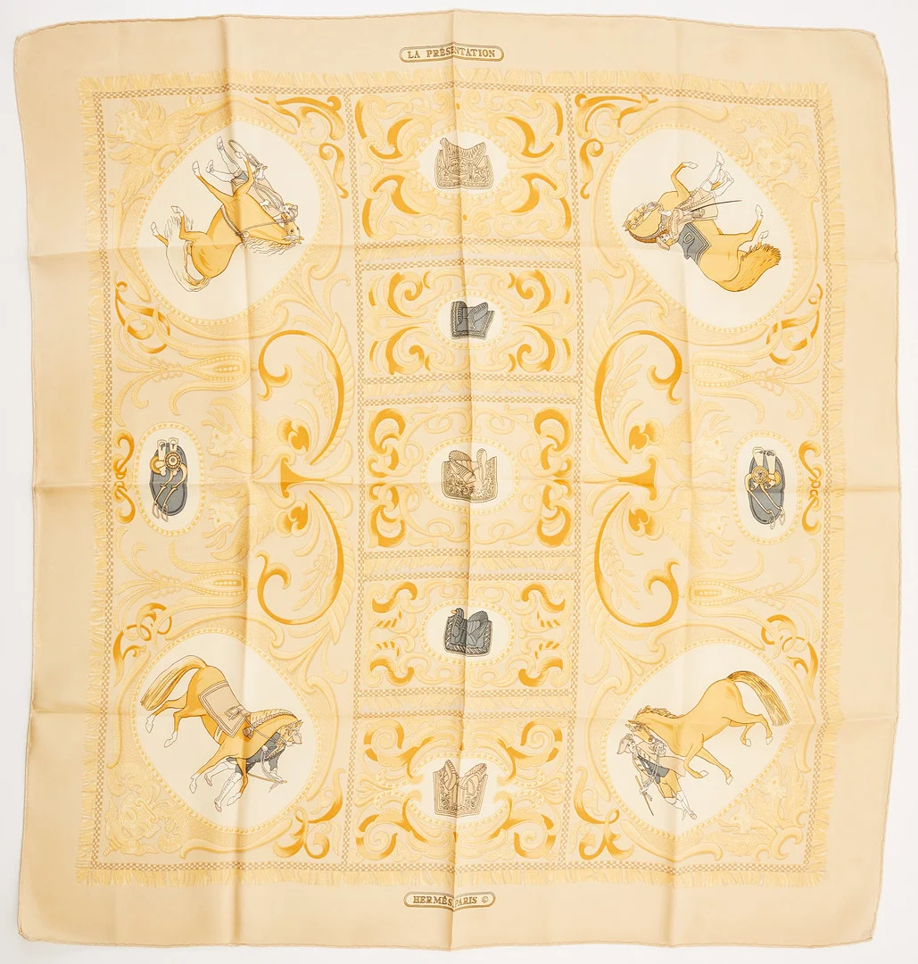 HERMÈS, scarf "La Presentation". — Vintage & Designer Fashion — Stockholms Auktionsverk Magasin 5