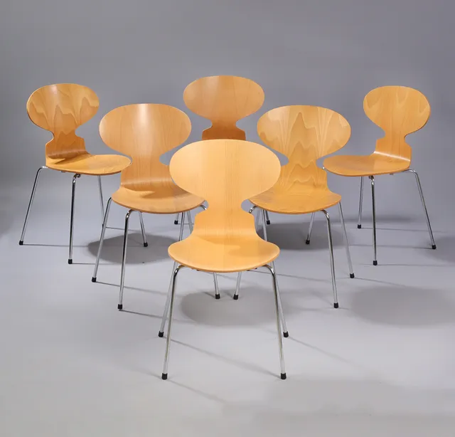 Arne Jacobsen. A set of six chairs, 'The Ant', model 3101 (6)