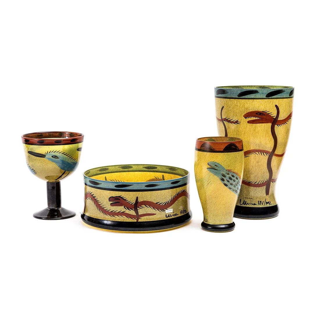 ULRICA HYDMAN VALLIEN, Kosta Boda, 2 vaser och 2 skålar, varav 1 vas Artist Collection samt signerad. — Art glass — Stockholms Auktionsverk Göteborg