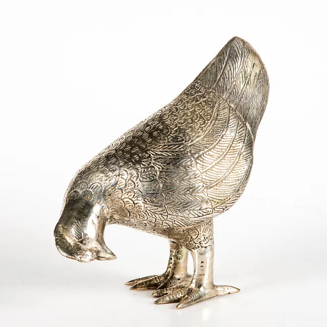 SKULPTUR, höna försilvrad metall, samtida.