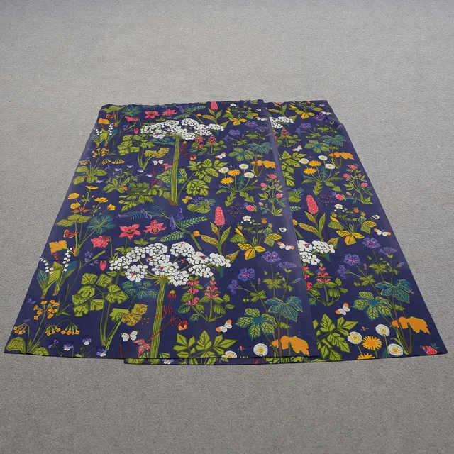 LISBET JOBS (1909-1961). GARDINLÄNGDER, 2 ST, HANDTRYCKT TEXTIL "AURORA" JOBS HANDTRYCK LEKSAND, MADE IN SWEDEN.