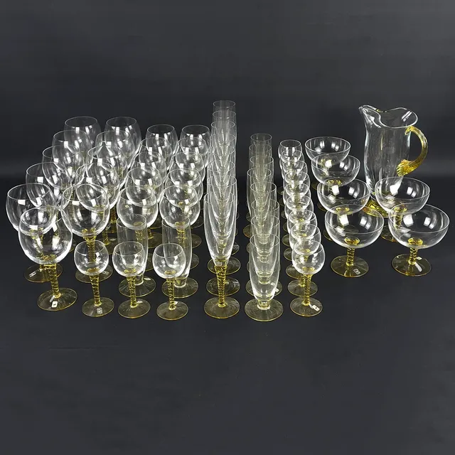 ROLF SINNEMARK. Glasservis, 58 delar, "Twist", Älghults glasbruk.