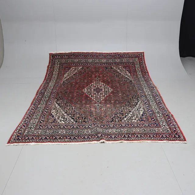 ORIENTMATTA, Hosseinabad, ca 270x257 cm.