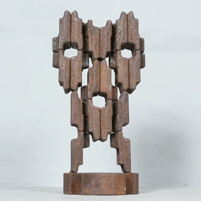 BILL MICHAEL LAUX. aus dem Nachlass von. 'Alien', Skulptur aus Stahl.