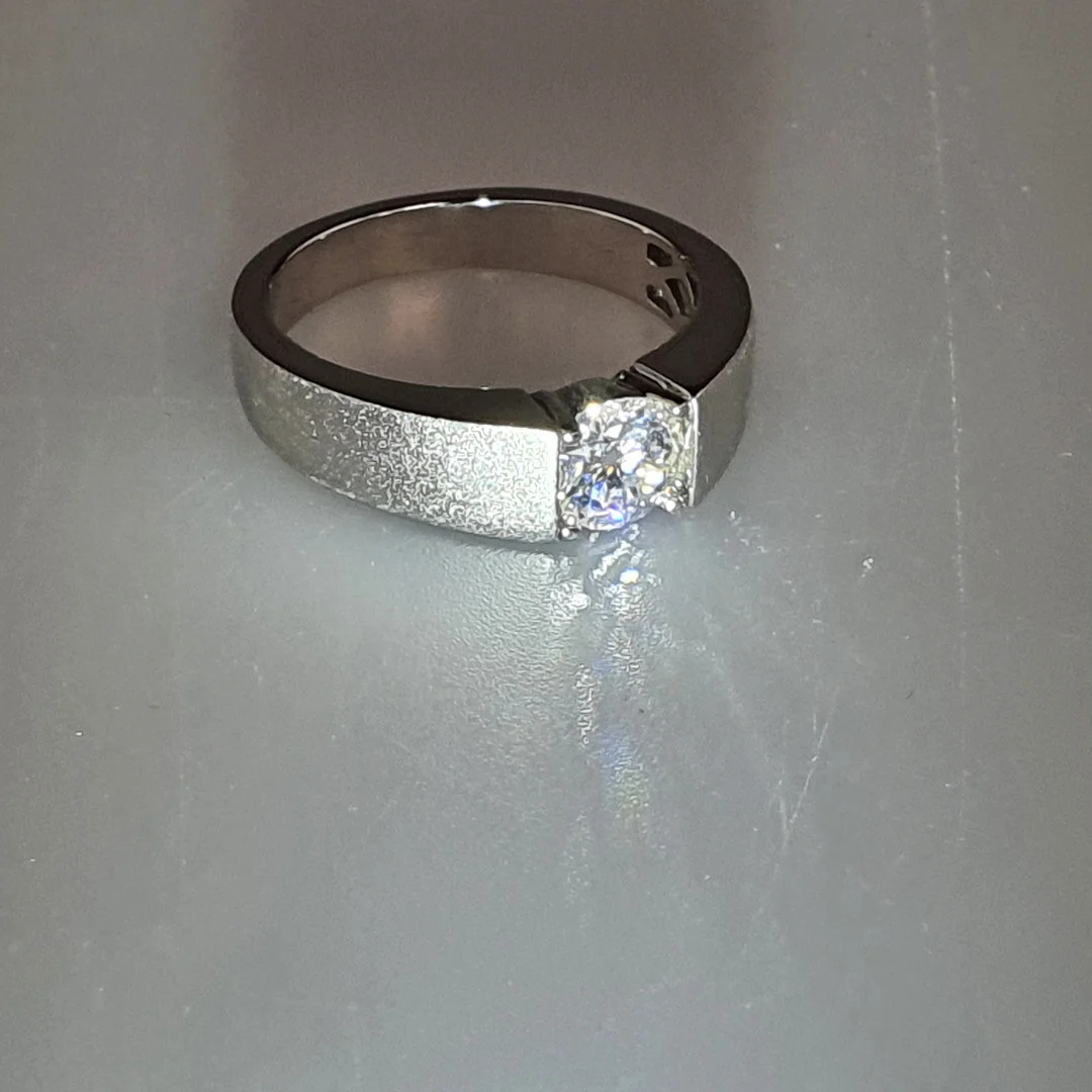 - SOLITÄRRING - STERLING SILBER 925/000, LAB DIAMANT, MOISSANIT 1,00 CT. — Rings — Auktionshaus Blank