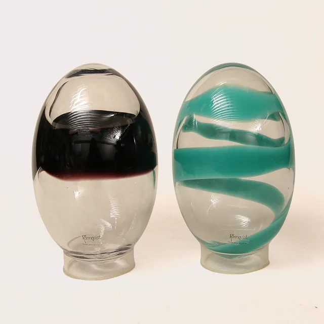 BJÖRN RÖNNQUIST. Skulpturer, 2 stycken, "Karisma", glas, Ikea.