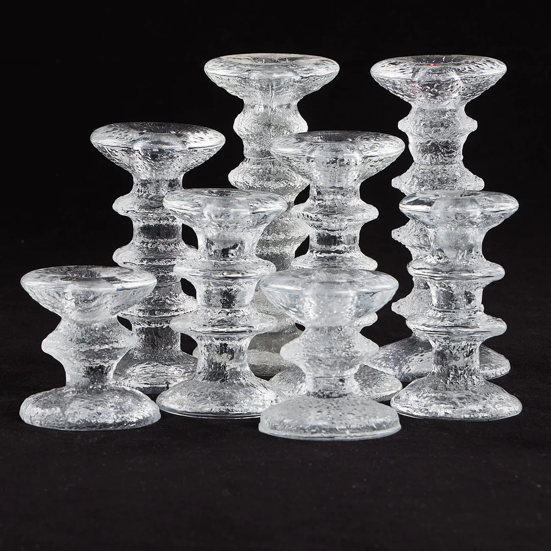 TIMO SARPANEVA. Ljusstakar, 8 stycken, "Festivo", Iittala, Finland 1900-talets andra hälft. — Utility glass — Crafoord Auktioner Stockholm