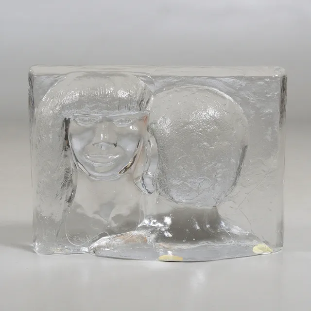 ERIK HÖGLUND. Skulptur, glas, signerad och numrerad 3/100.