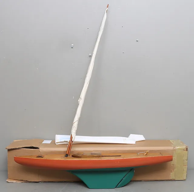 MODELL, segelbåt, 1900-tal.