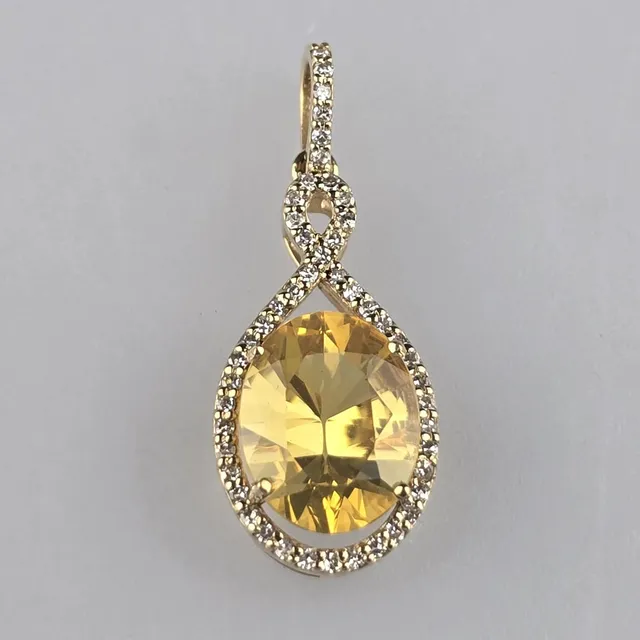 Opal -/ Diamant-Anhänger - Gelbgold (14 K).