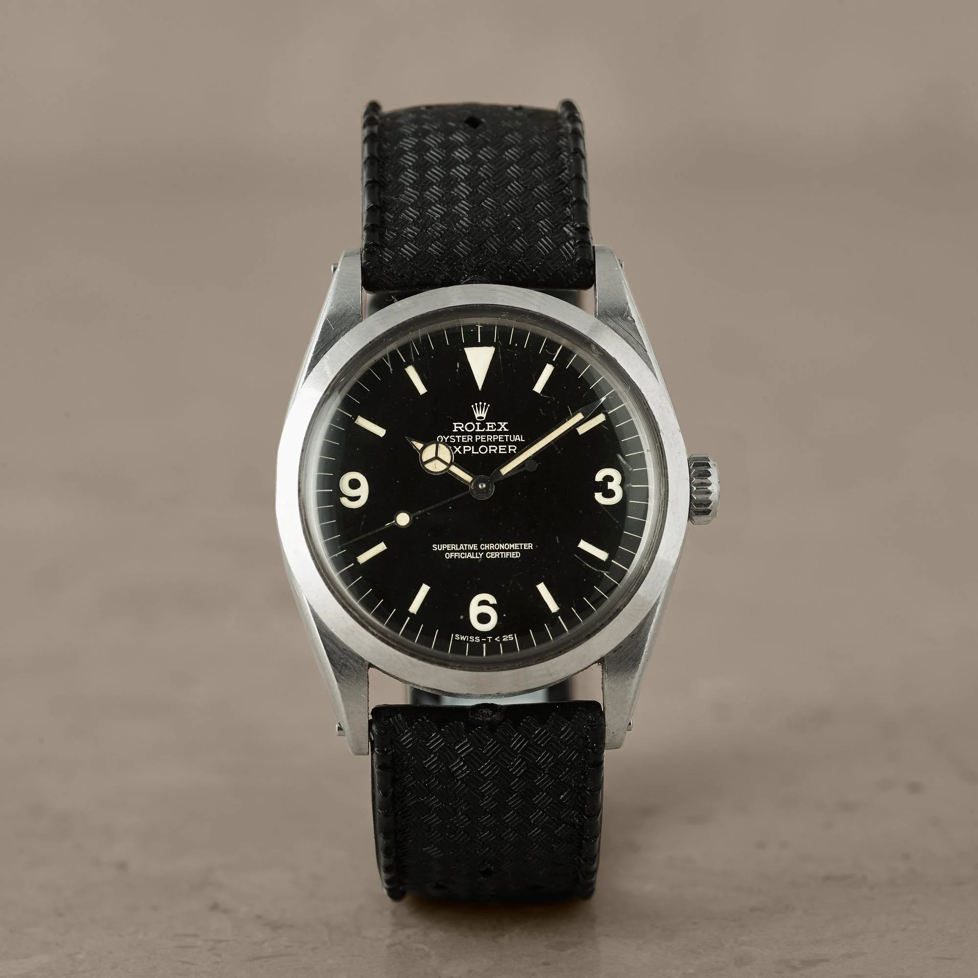 ROLEX, Oyster Perpetual, Explorer, Chronometer, "Gilt dial", armbandsur, 36 mm, — Bukowskis
