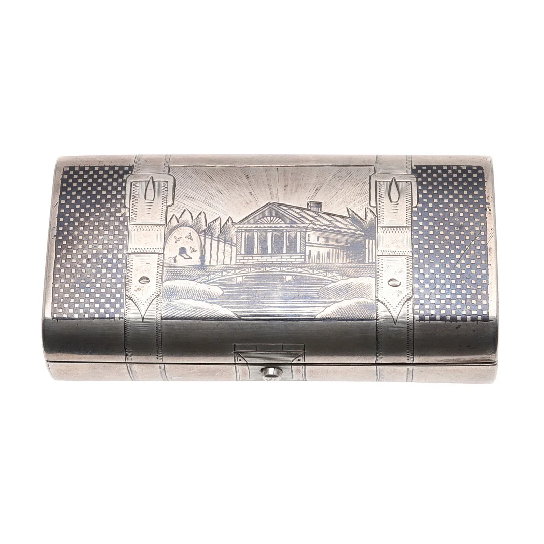 A 19TH CENTURY RUSSIAN SILVER AND NIELLO SNUFF BOX. — Silver — Lawrences Auctioneers
