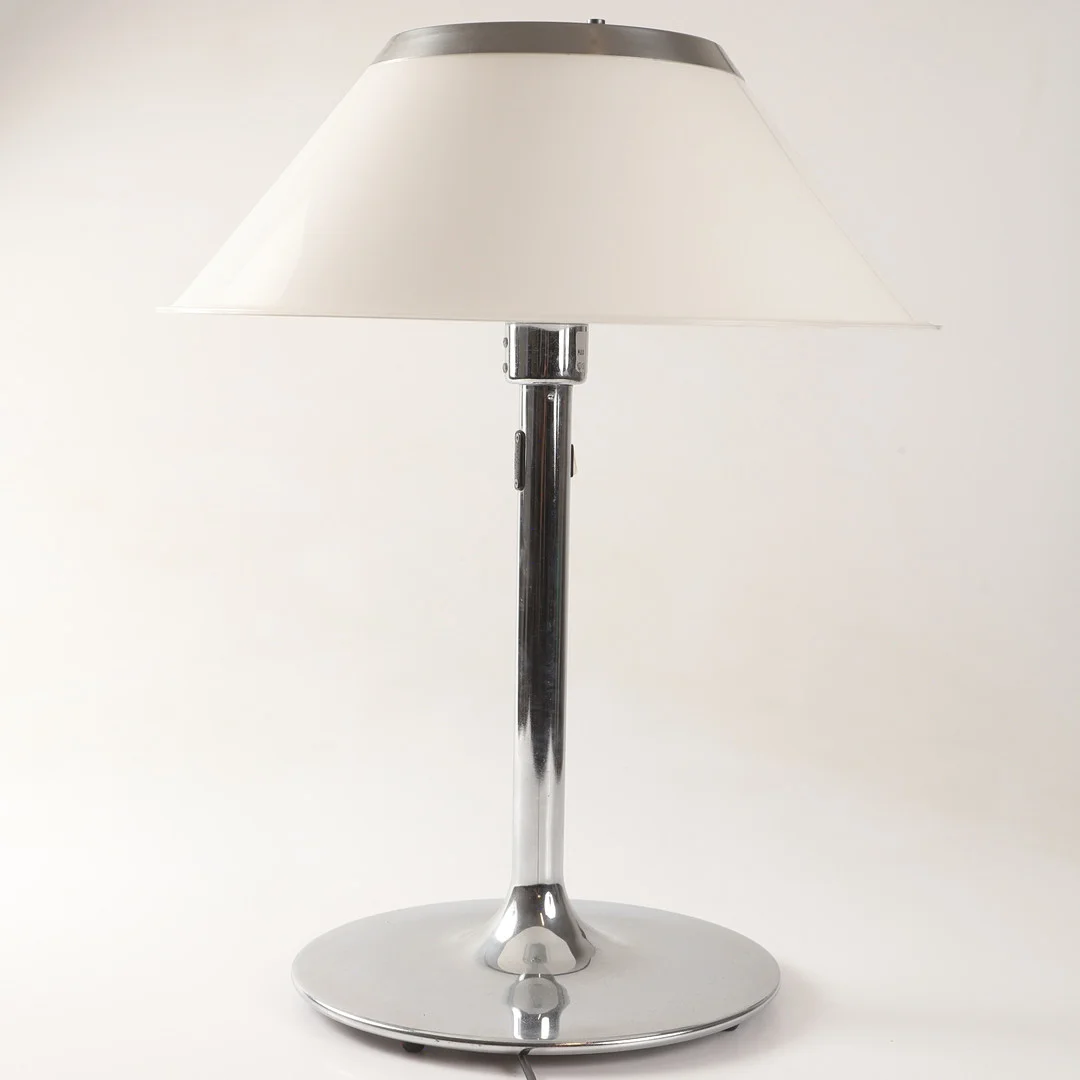 PER SUNDSTEDT. Bordslampa, "Mars", Ateljé Lyktan, Åhus, formgiven 1972. — Table Lamps — Helsingborgs Auktionskammare