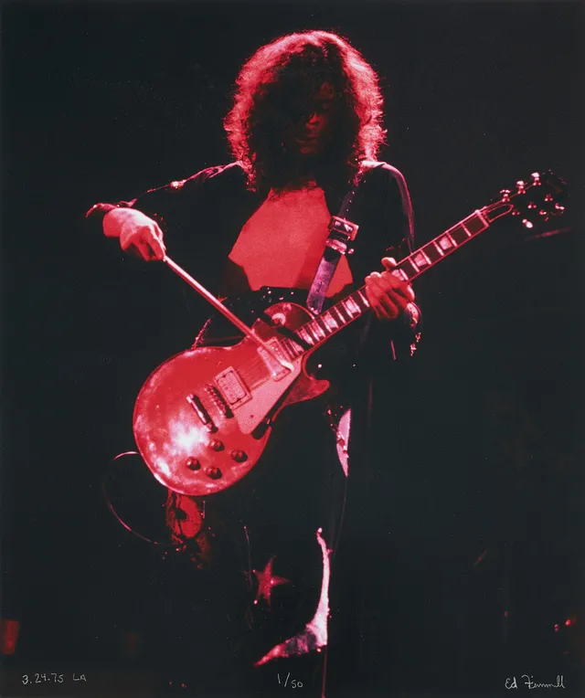 ED FINELL. Jimmy Page Led Zeppelin "Physical Grafitti tour", Los Angeles, Forum 24 mars, 1975, nummer 1/50, C-print, signerad.