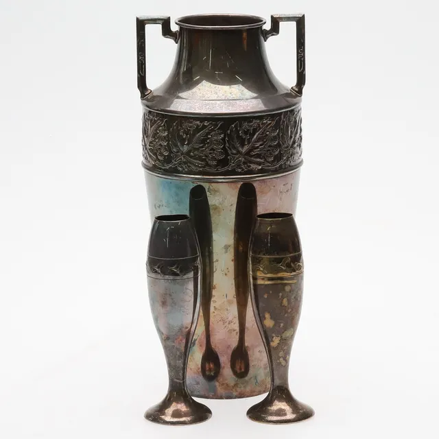 VASER. 3 st, nysilver, Jugendstil, 1900-talets första hälft.
