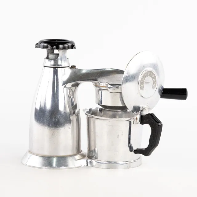 ESPRESSOBRYGGARE. "Vesuviana", aluminium, ca 1900-talets mitt, Italien.