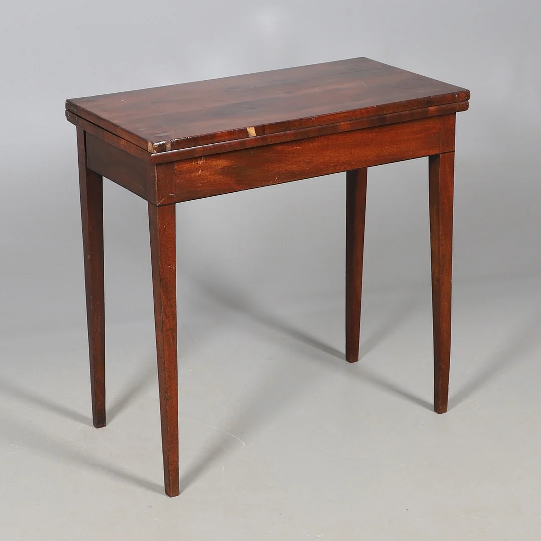 A MAHOGANY FOLD-OVER TOP CARD TABLE. — Tables — Lawrences Auctioneers