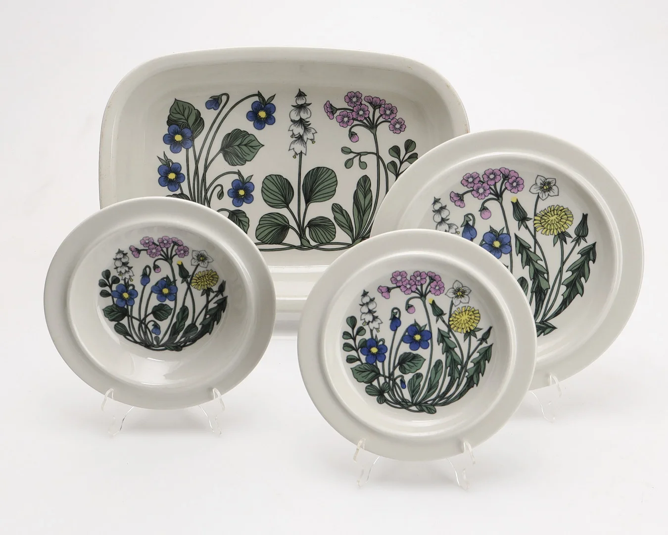 ESTERI TOMULA. SERVIS, "Flora", Arabia, Finland, 29 delar. — European — Stockholms Auktionsverk Helsingborg