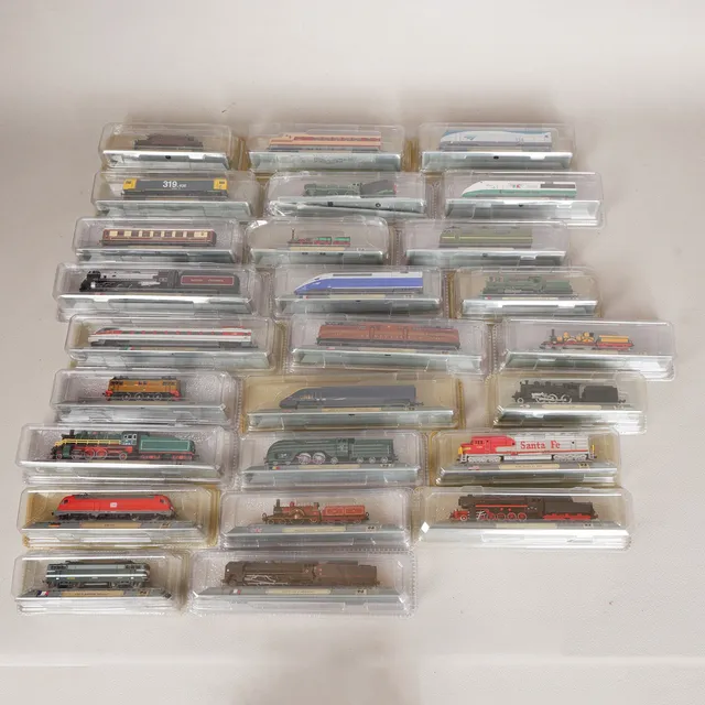 A COLLECTION OF BOXED DEL PRADO N GAUGE MODEL LOCOMOTIVES (QTY).