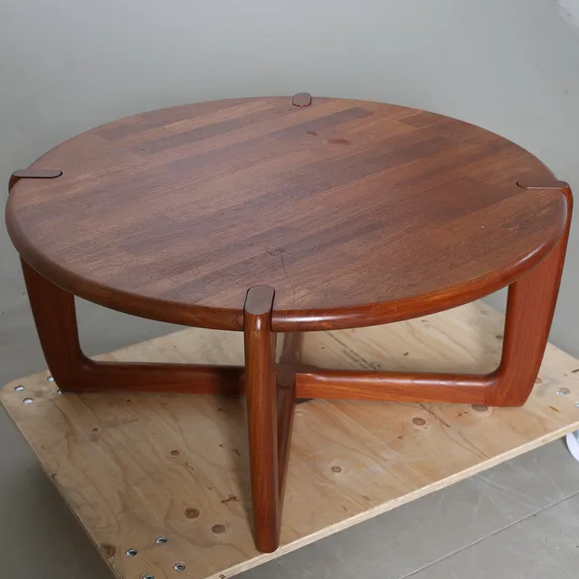 NIELS BACH. Soffbord, teak, Randers Møbelfabrik, 1960-tal.