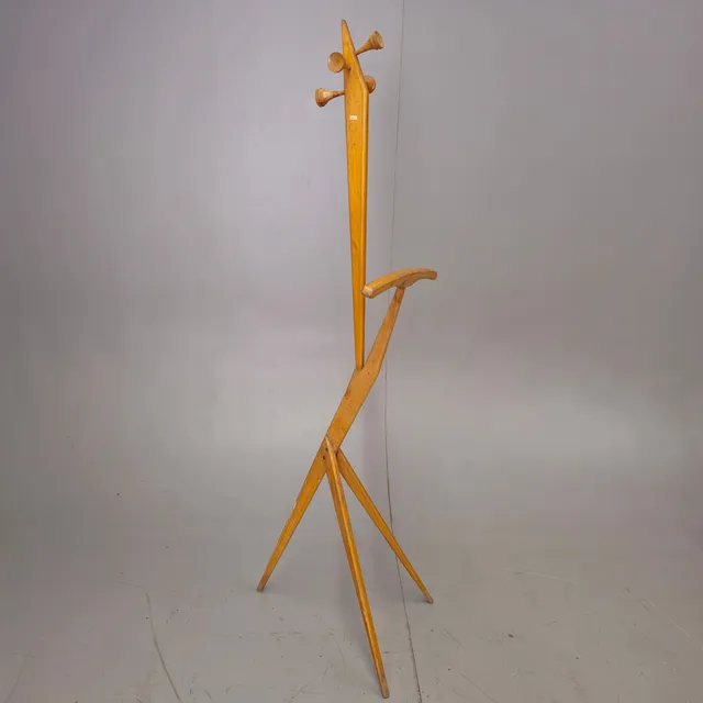 PERCHERO. AL ESTILO DE JEAN RISPAL. C. 1970S.