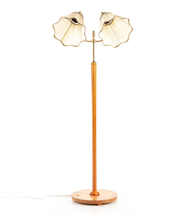 GOLVLAMPA, 2-armad, omkring 1900-talets mitt.