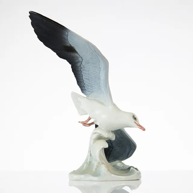 FRITZ HEIDENREICH (1895-1966). Fiskmås, figurin, porslin, Tyskland, Rosenthal, polykromt bemålad, signerad.