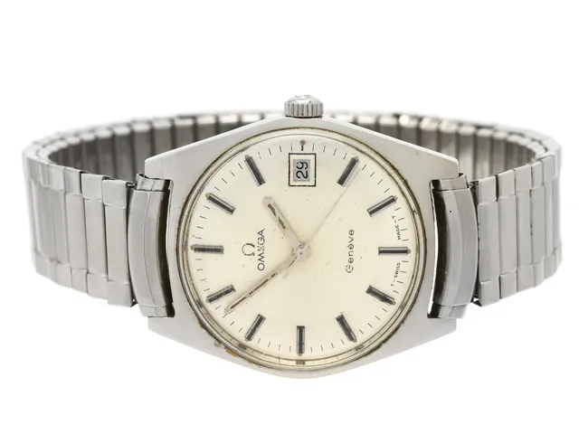 OMEGA, Genève, Cal 613, Serie nr. 33623037, Ref nr. ST 136.0041, Boett nr. 136.041 (LL), herrur, 35 mm, stål, manuell, plexiglas, datum, skadad urtavla, ca 1971, metallänk ej original.