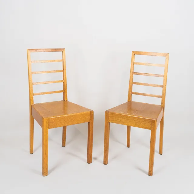ELIEL SAARINEN. STOLAR, 2 ST. "H-stol", ca 1910, för Statens Järnvägar, administrationshuset.