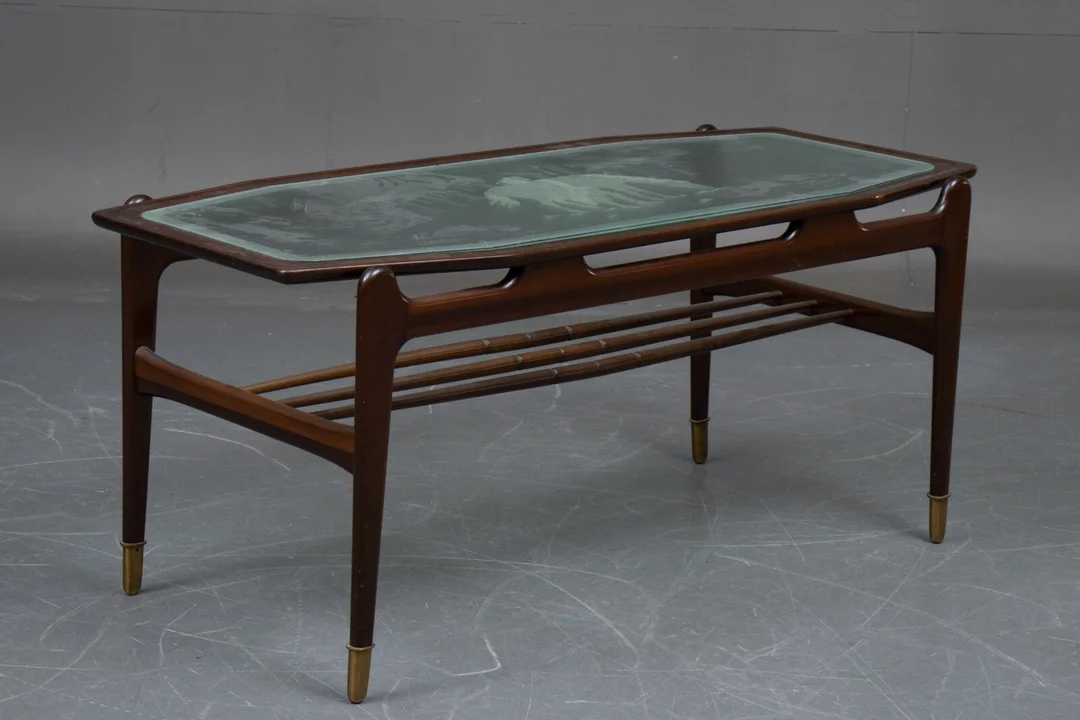 Dansk møbelproducent. Sofabord med glasplade 1940/50érne — Furniture/Coffee tables, occasional tables — Lauritz