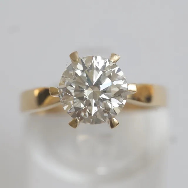 RING, 14k, guld, med infattad diamant på 2,39ct.