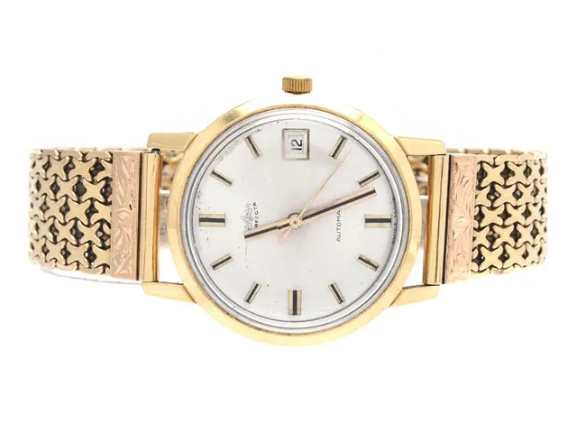 Herrur Perfecta 18K brv 18,2g automatic, datum, repig brv 81,2g Ø33mm gravyr
