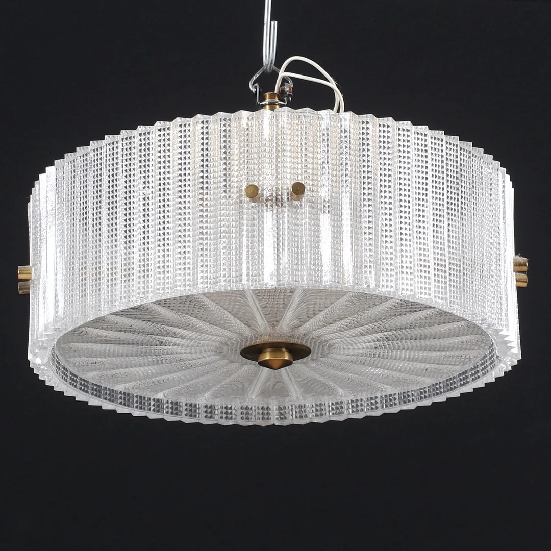 CARL FAGERLUND. Taklampa, glas/mässing, Orrefors. — Ceiling lights — Stadsauktion Sundsvall