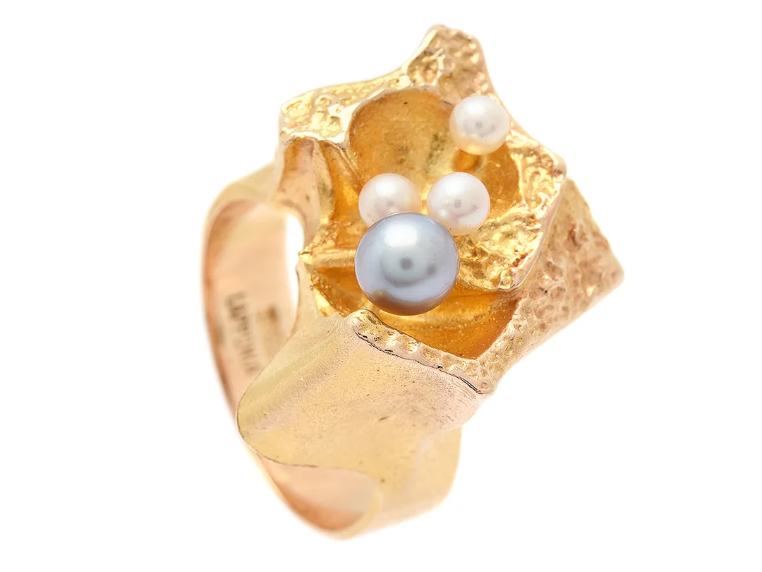 LAPPONIA, ring, 14K guld, odlade pärlor, Björn Weckström, Finland 1973, stl 18,5 mm, vikt 11,4 g. — Smycken/Ring — Kaplans