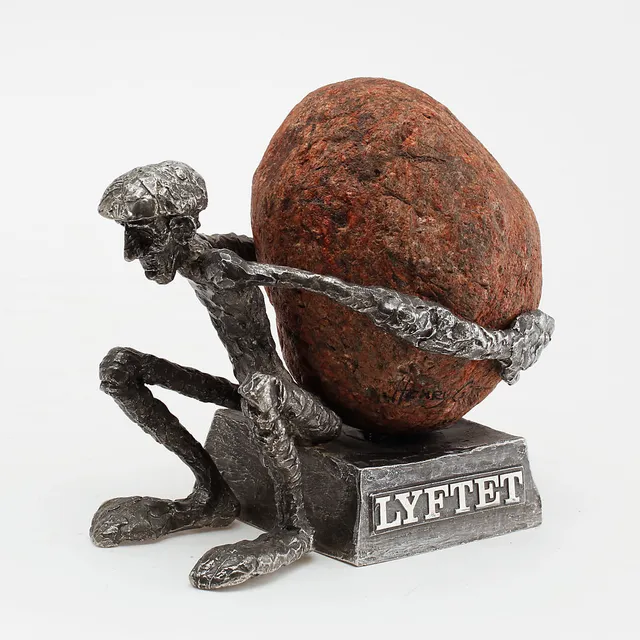 HENRY GUSTAFSSON. "Lyftet", skulptur, signerad, Vimmerby Tenn 2002.
