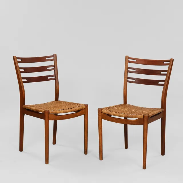 HELGE SIBAST. Par stole af teak, bøg og sjeneflet, Sibast Furniture, Danmark, 1950-60'erne (2).