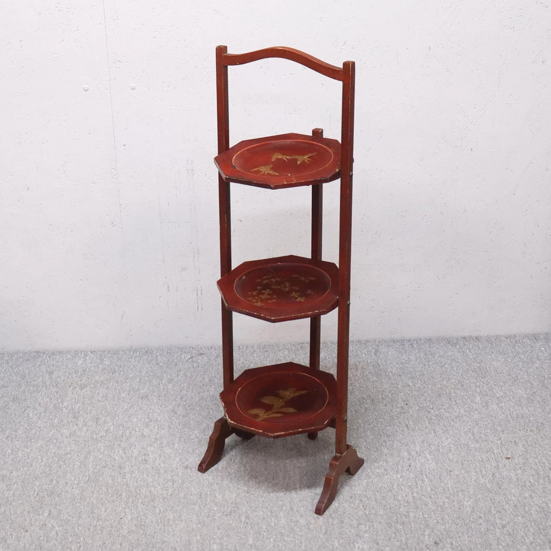 KAKSTÄLL, England med japaniserad dekor, 1900-talets första hälft. — Other — Markus Auktioner