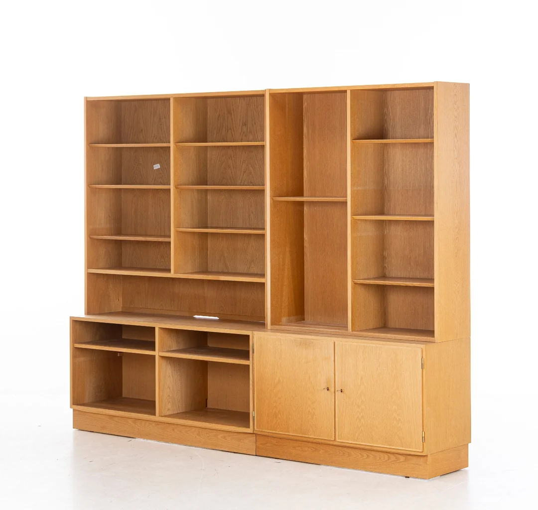 Hundevad & Co. Oak shelving system, 1960s (4) — Furniture/Shelving — Lauritz