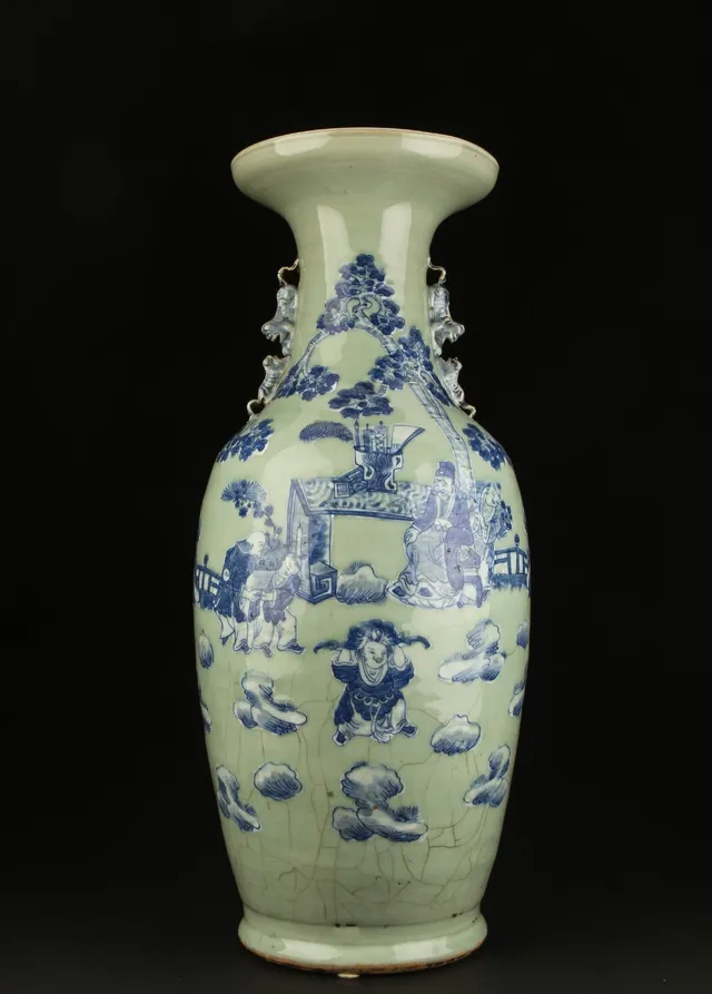 Kinesisk vase af porcelæn, antagelig 1900-tallet