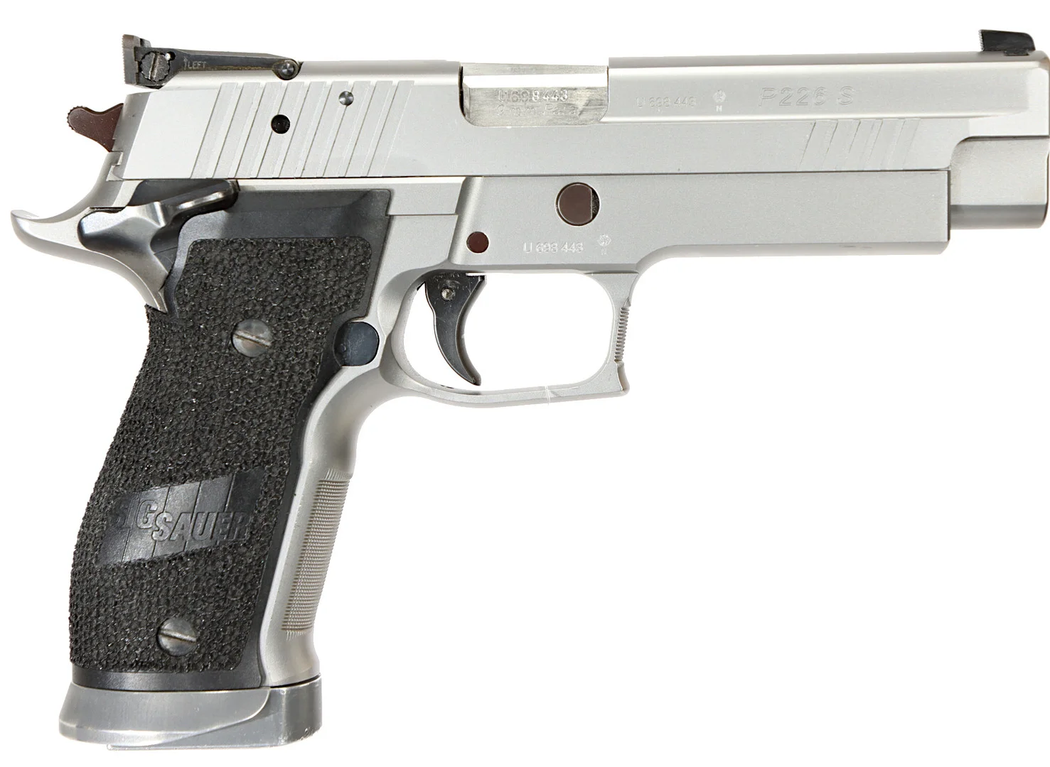PISTOL, fabrikat Sig-Sauer, modell P226S X-Five, kaliber 9x19, tillv.nr U698443, se-nr SE2176312. — Pistols — Walter Borg