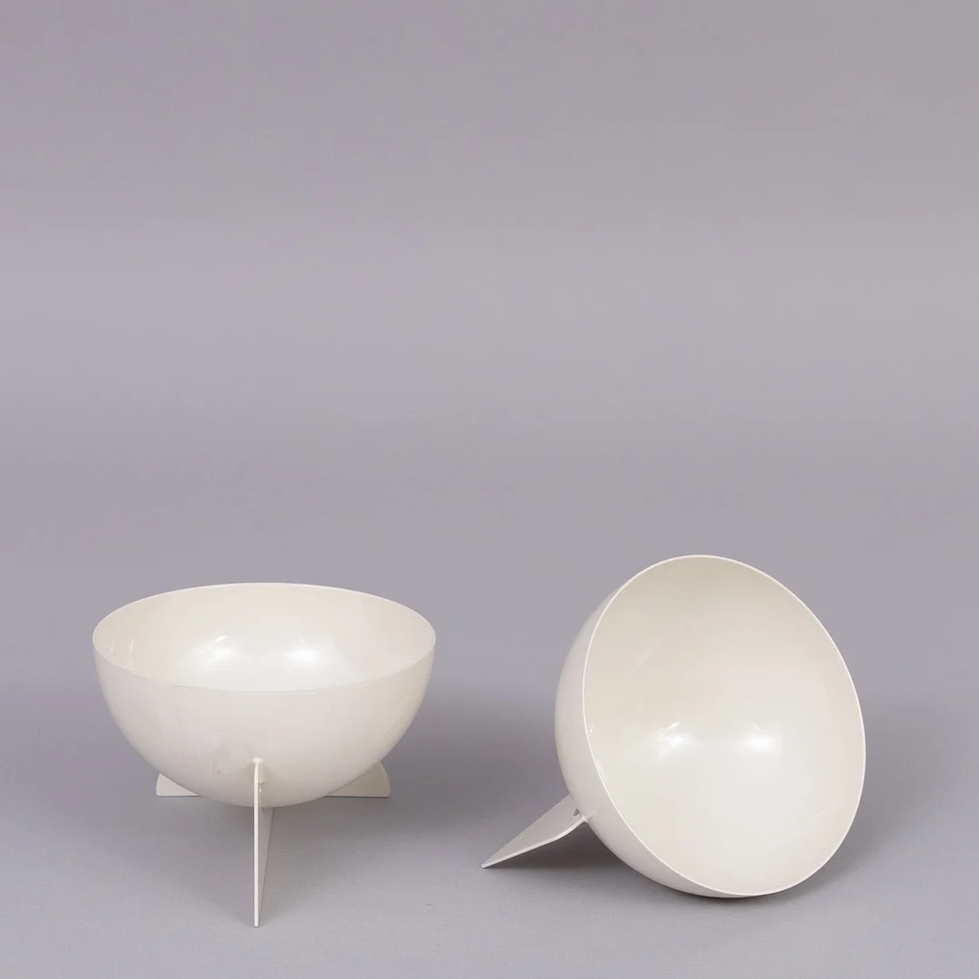 JENNY NORDBERG. Skålar, 2 stycken Open, Minus tio, Sverige. — Other metals — Garpenhus Auktioner