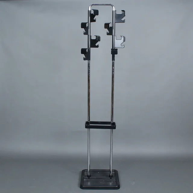 JEAN-PIERRE VITRAC. Postmodernen Design-Garderobenständer „Manade“ (Porte-Manteaux), 1980er, Frankreich.