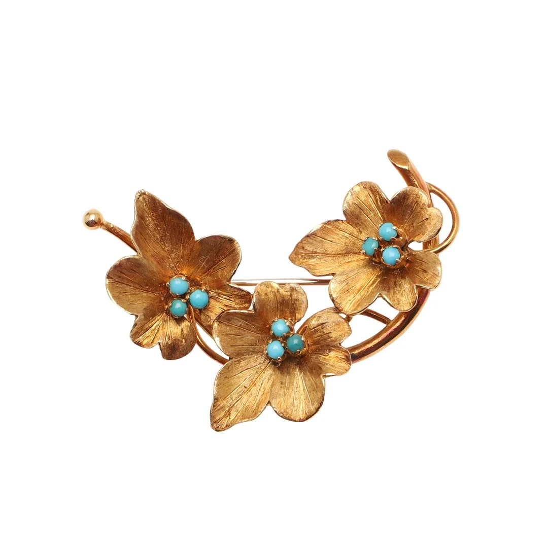 AN 18CT GOLD AND TURQUOISE BROOCH. — Brooches & Pendants — Lawrences Auctioneers