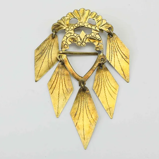 DRÄKTSMYCKE/SÖLJA, sk lövspänne, förgylld, 1800-tal.