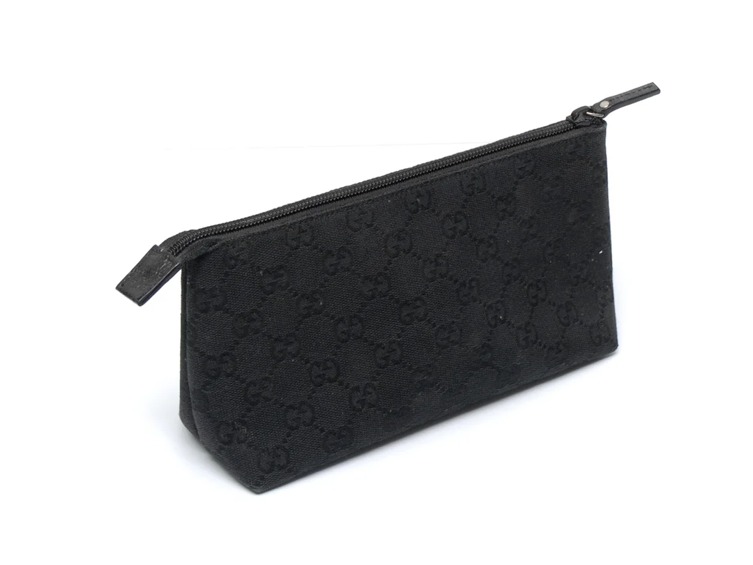 NECESSÄR, GUCCI svart tyg/läder 20x12x6 cm några fläckar — Accessoarer/Övrigt — Kaplans