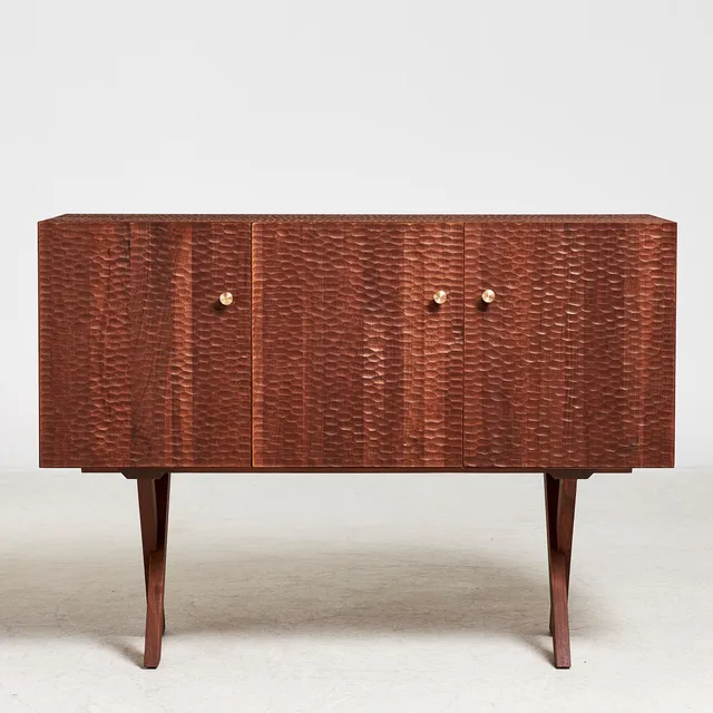 ILSE CRAWFORD. SIDEBOARD, "Touch", för Zanat, massiv betsad valnöt, knoppar i brons.